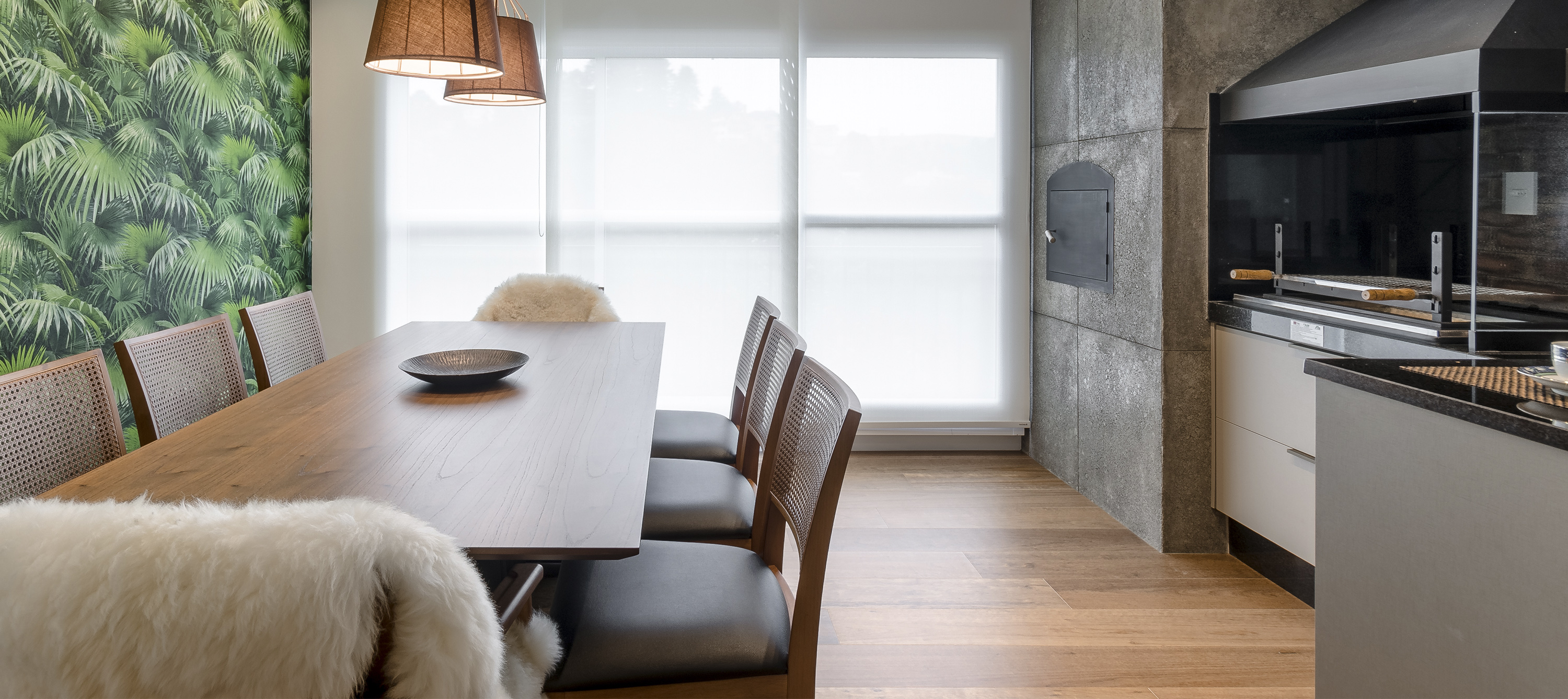 Piso de madeira Quaruba Atelier / Campos do Jordão, São José dos Campos